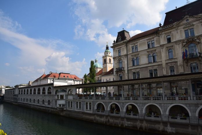 marché côté ljubljanica