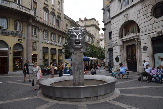 nouvelle fontaine viale XX settembre trieste