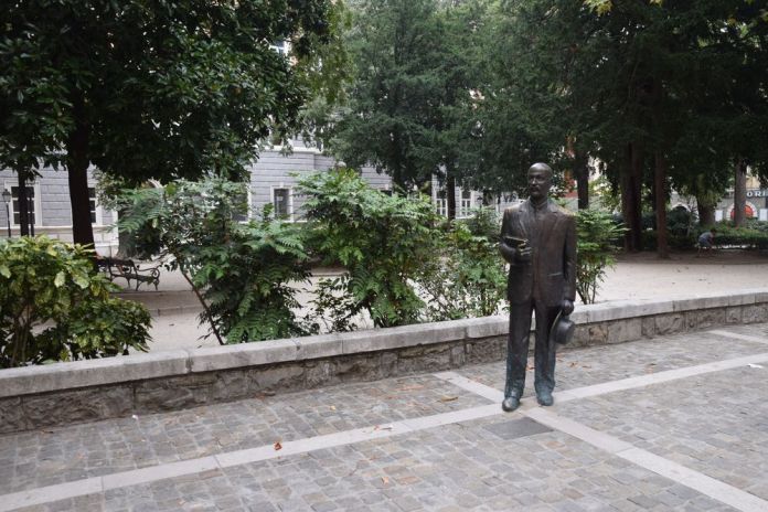 fontaine italo svevo trieste