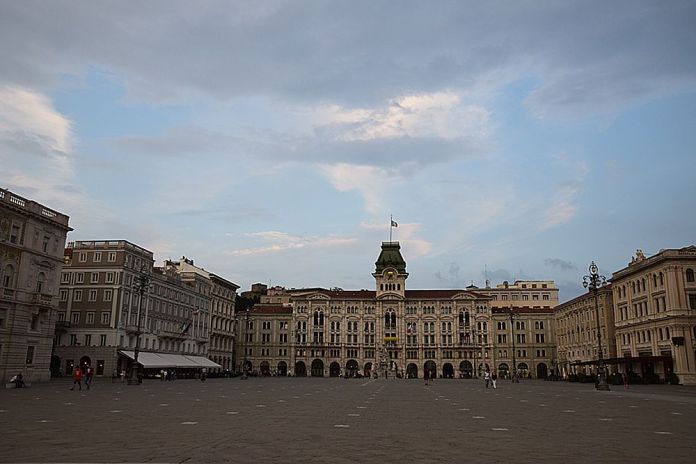 Piazza Dell'Unita à Trieste