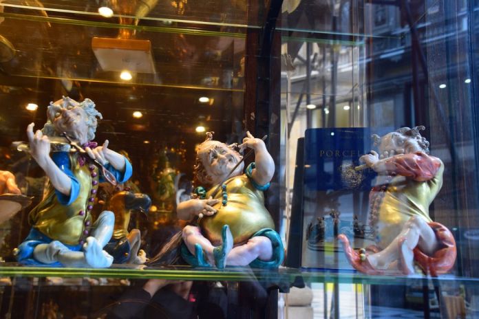 Porcelaine de Capodimonte naples