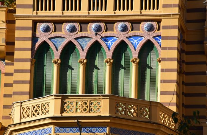 balcon ancien Gran Hotel Eden Naples