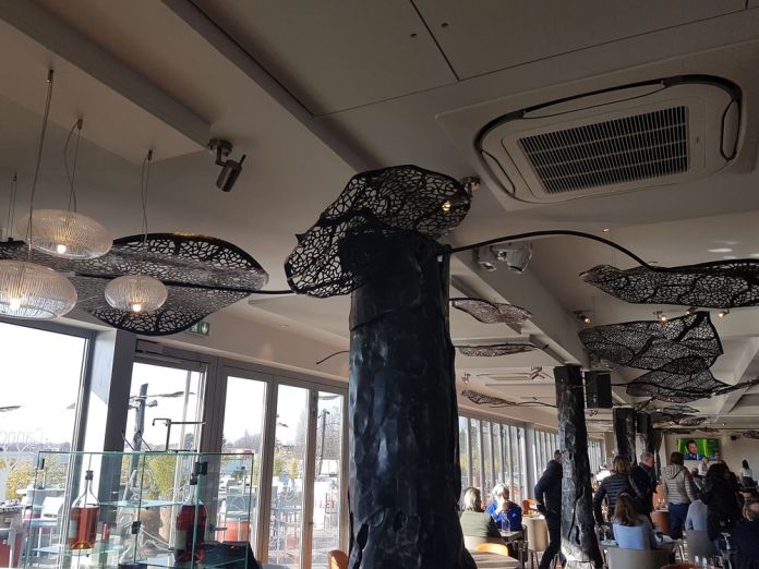 Des arbres et des feuilles Canopée Café