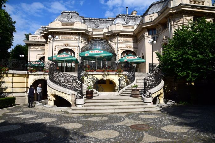 escalier double révolution maison Assan