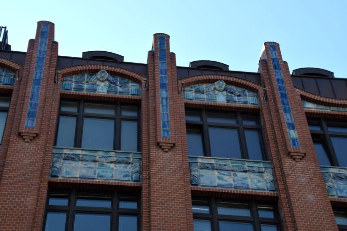 céramique sur immeuble art nouveau Hambourg