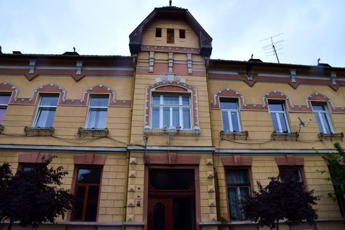 bel ensemble Targu Mures