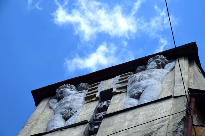 détail fresque palais urania