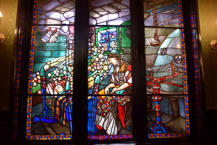 vitraux Palais de la Culture