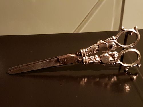 ciseaux de tonsure abbaye du parc parcum Leuven Louvain