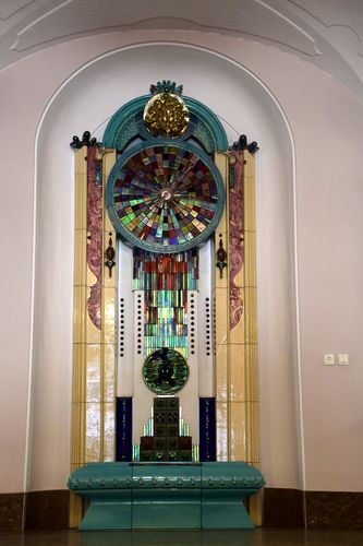 horloge céramique zsolnay mairie Pécs