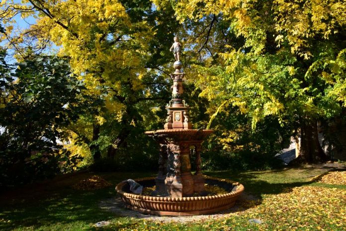 fontaine quartier culturel zsolnay
