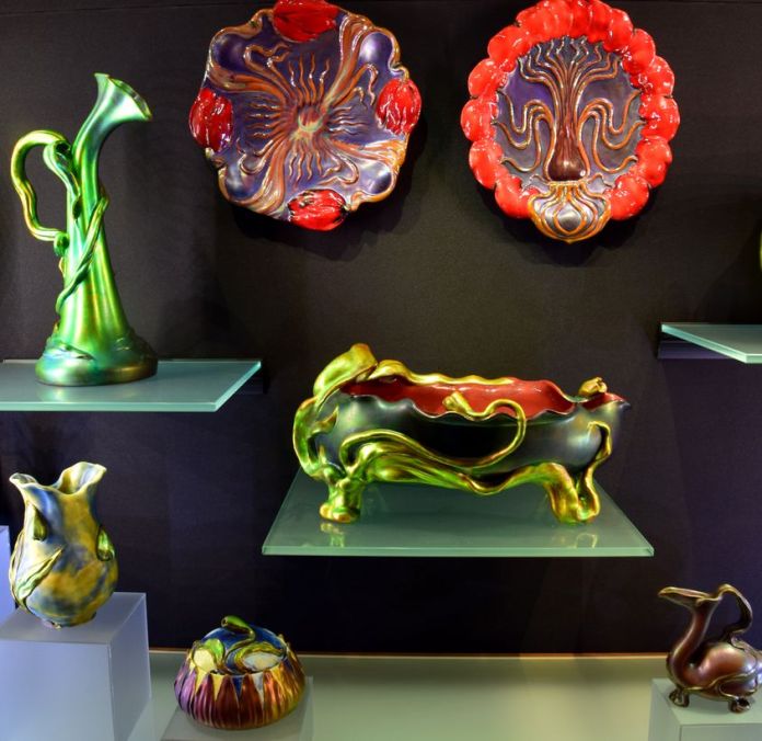 vitrine aux tons contrastés