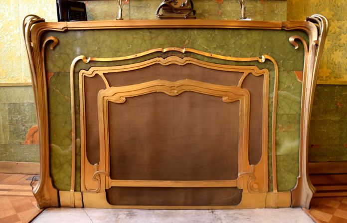 cheminée en céladon hôtel Van Eetvelde