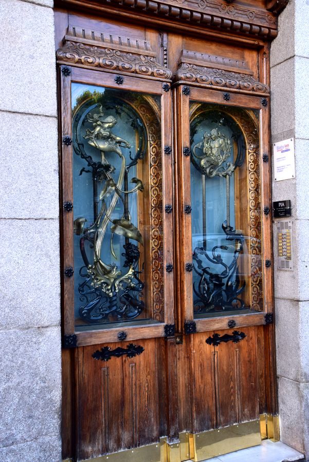 porte moderniste Madrid