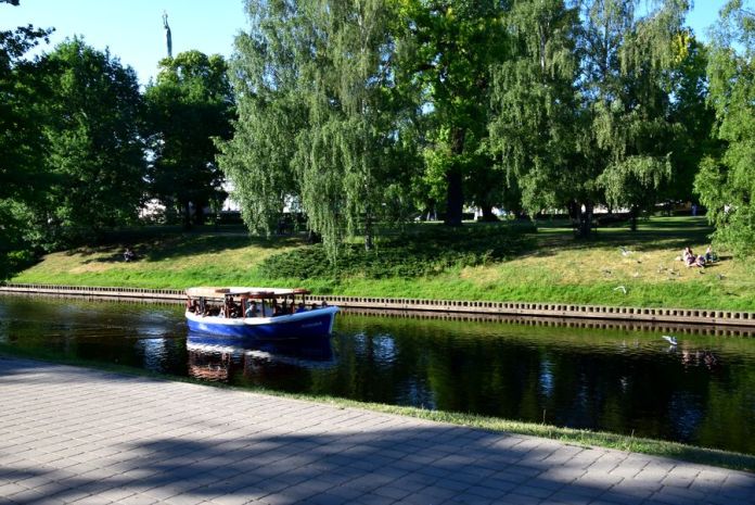 canal pilsetas riga