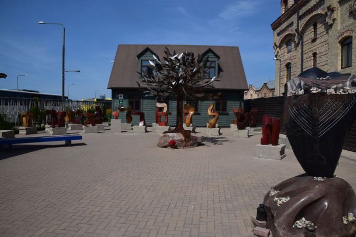 arbre du souvenir riga