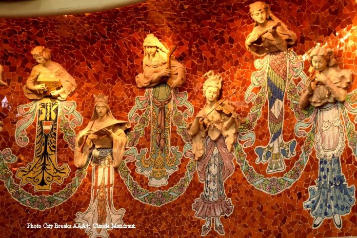 musiciennes arrière de la scène palais de la musique Catalane Barcelone