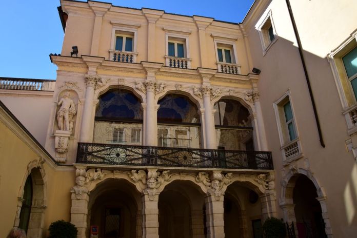 Vicence, Vicenza, Italie, Italy, PalazzoLeoniMontanari, Palladio