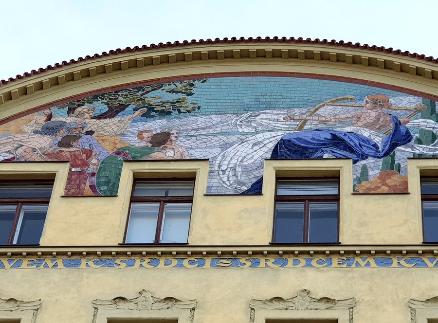 Prague, fronton, mosaïques, ArtNouveau, Masaryk