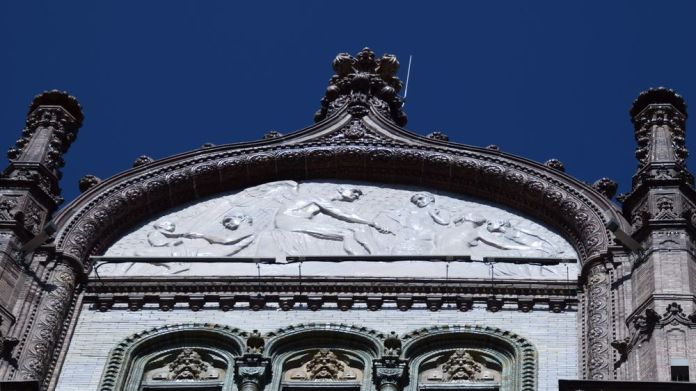 bas relief Parisi Udvar Budapest Hungary