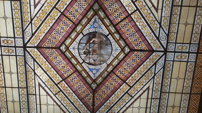 vitrail poste de pise