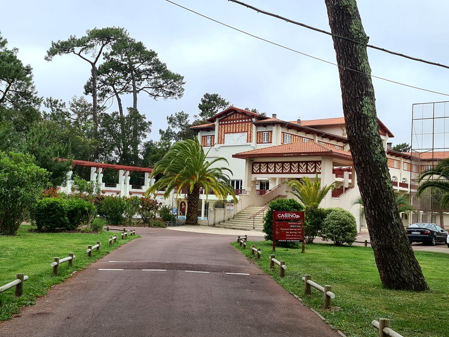 sporting casino hossegor feuilles de fougère